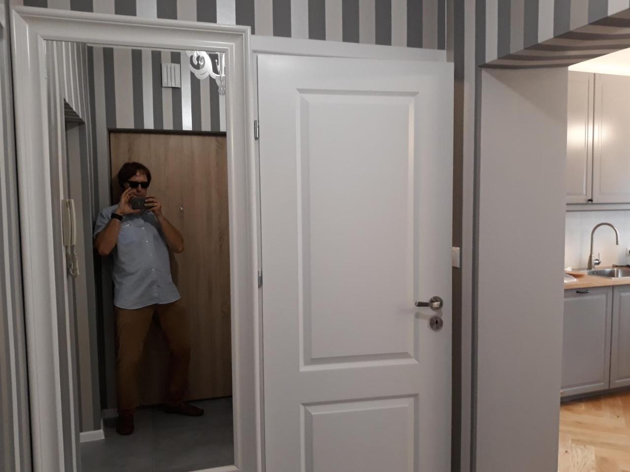 2 Bedroom City Center Apartment Katowice Bagian luar foto